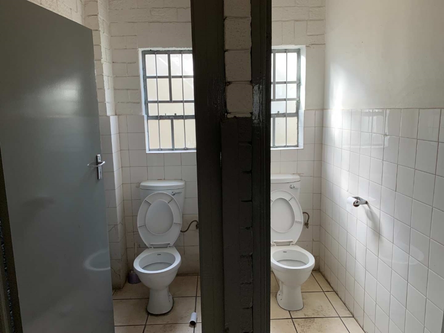 To Let commercial Property for Rent in Beaconvale Western Cape